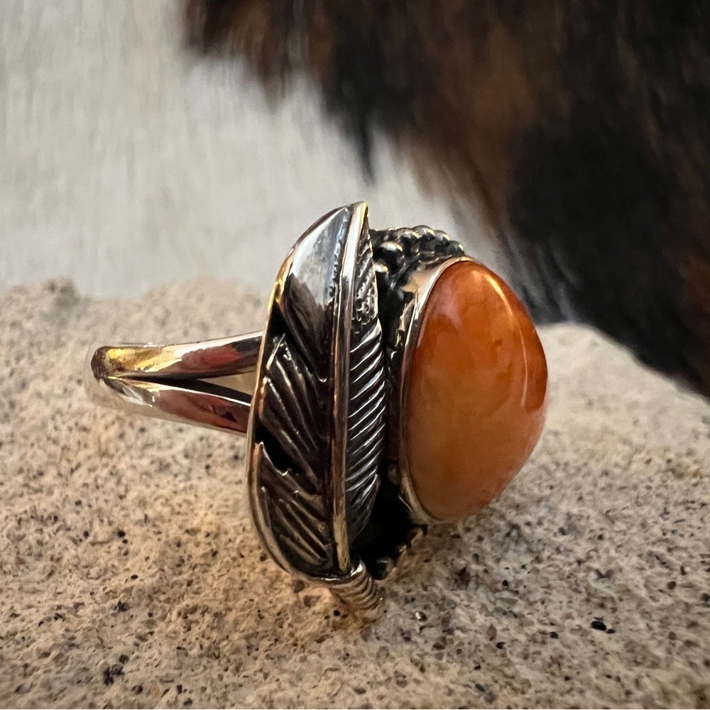 ❤️ Spiny Oyster Navajo Decorative Feather Sterling Silver Ring Size 8.75 - 7.5G - Picture 3 of 14